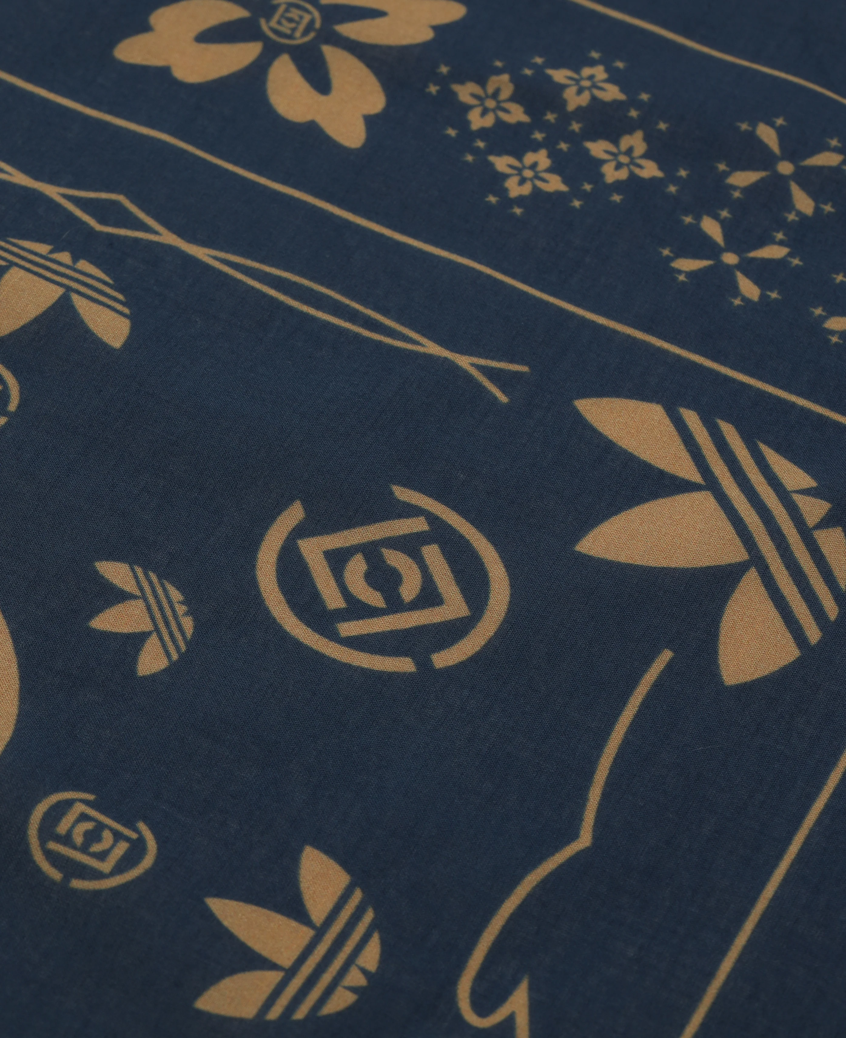 Clot Bandana Slider (Navy) - Image 4