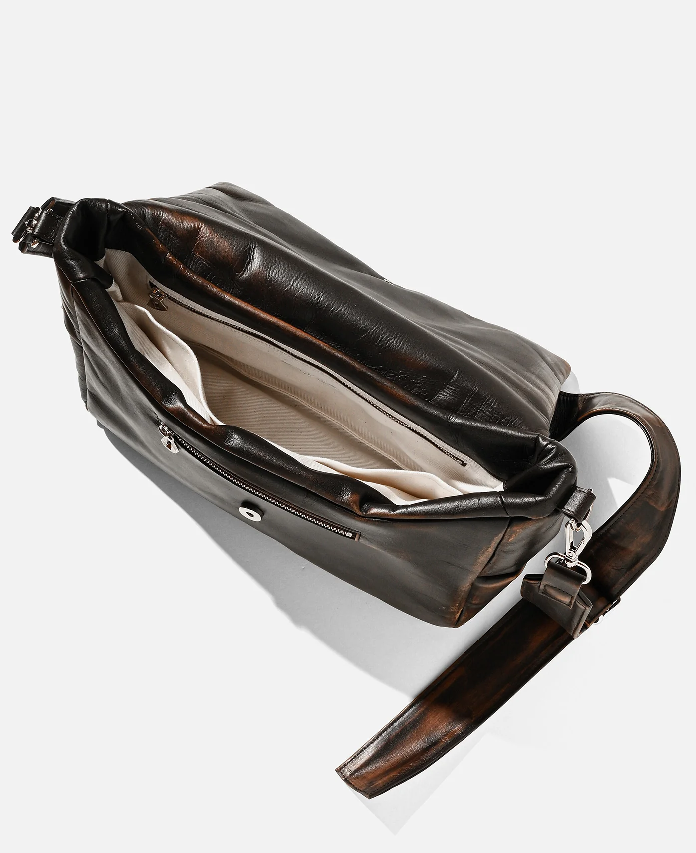 Vintage Leather Padded Flap Holiday Bag (Brown) - Image 5