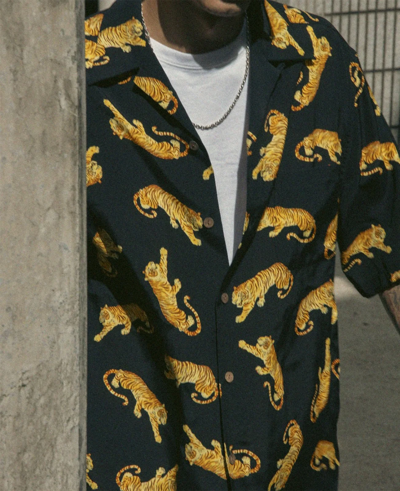 S/S Hawaiian Shirt (Type-8) (Black) - Image 2